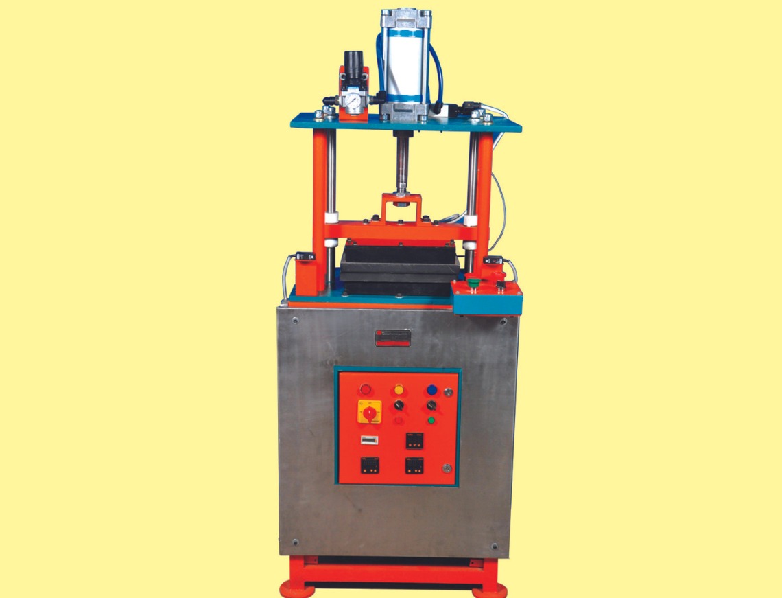 Semi-Automatic Chapati and Parotta Pressing Machine